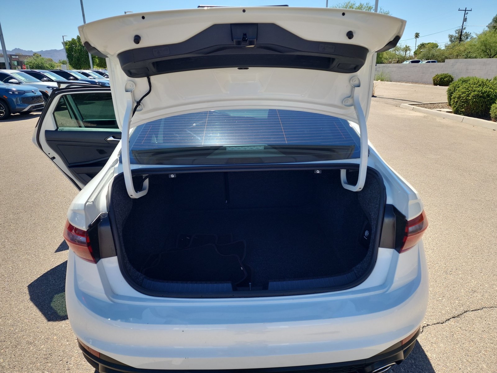 Used 2023 Volkswagen Jetta GLI Autobahn FWD image 34