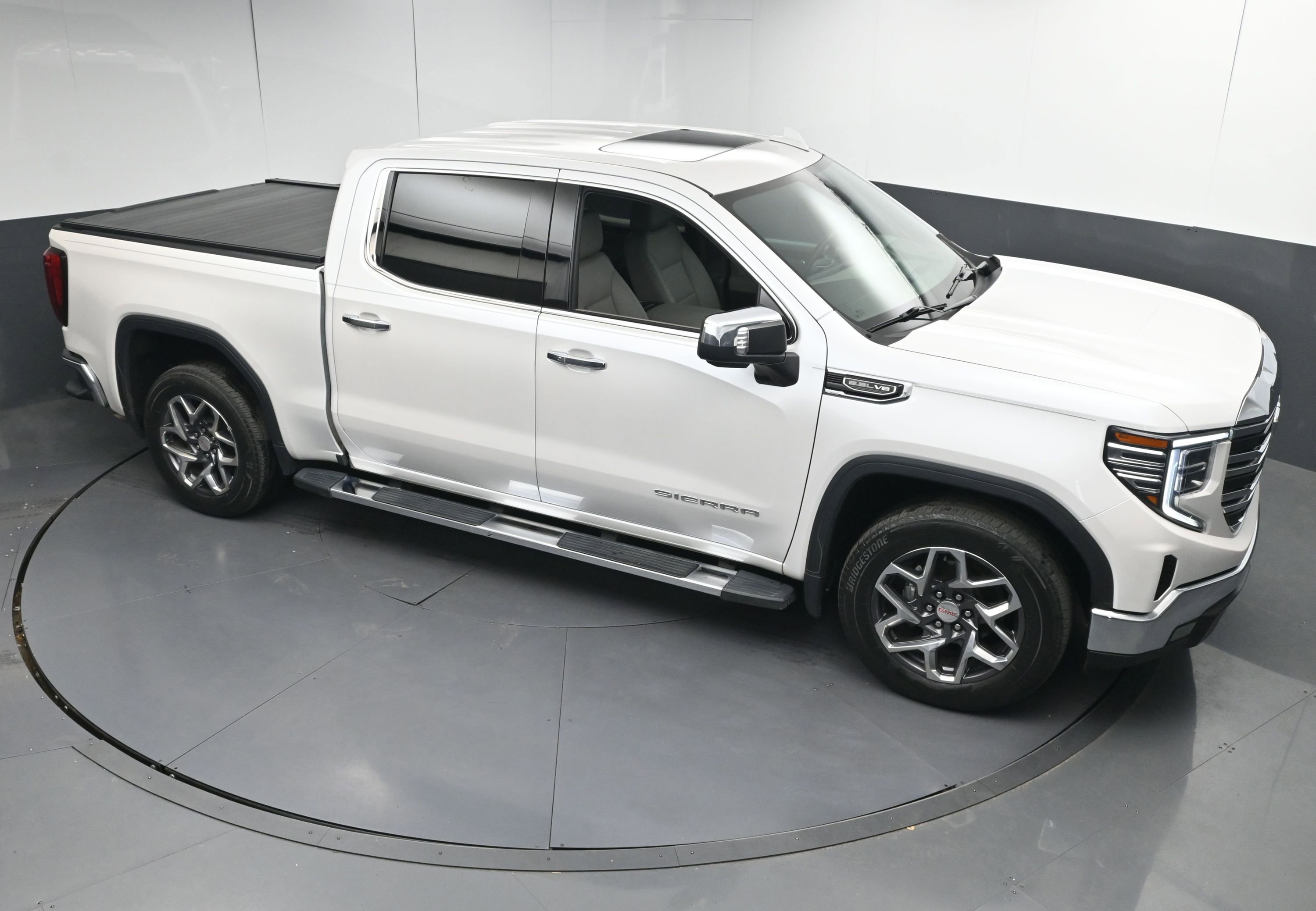 Used 2023 GMC Sierra 1500 SLT w/ SLT Premium Package image 40