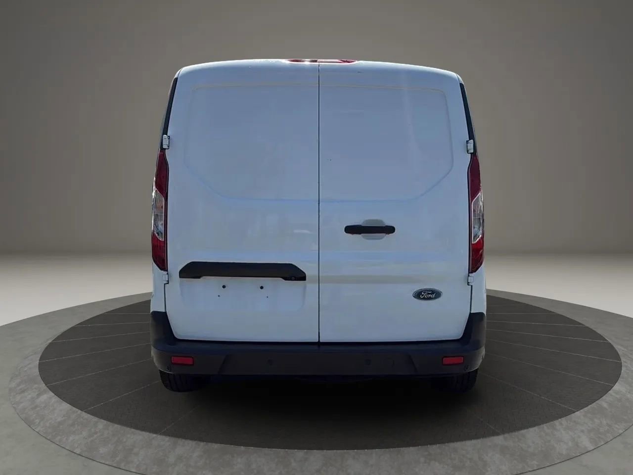 Used 2020 Ford Transit Connect XLT image 5