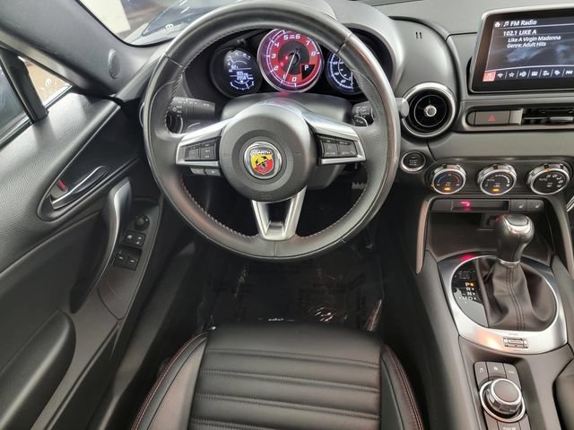 Used 2020 FIAT 124 Spider Abarth w/ Convenience Group RWD image 22
