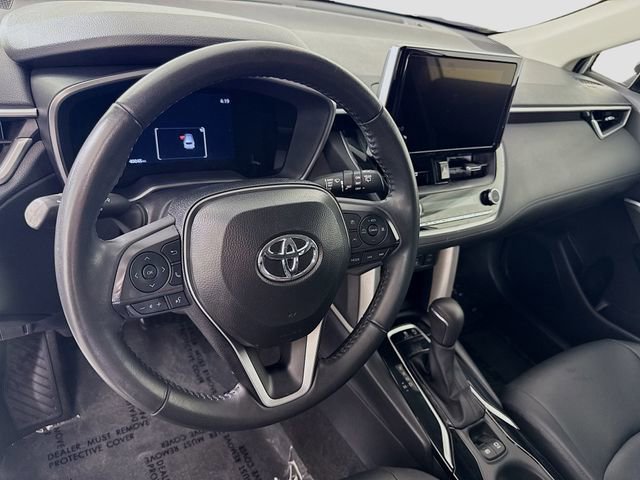 Certified 2025 Toyota Corolla Cross XLE w/ Convenience Package image 9