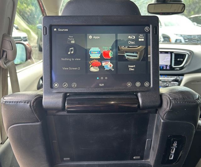Used 2020 Chrysler Pacifica Touring-L Plus FWD image 19