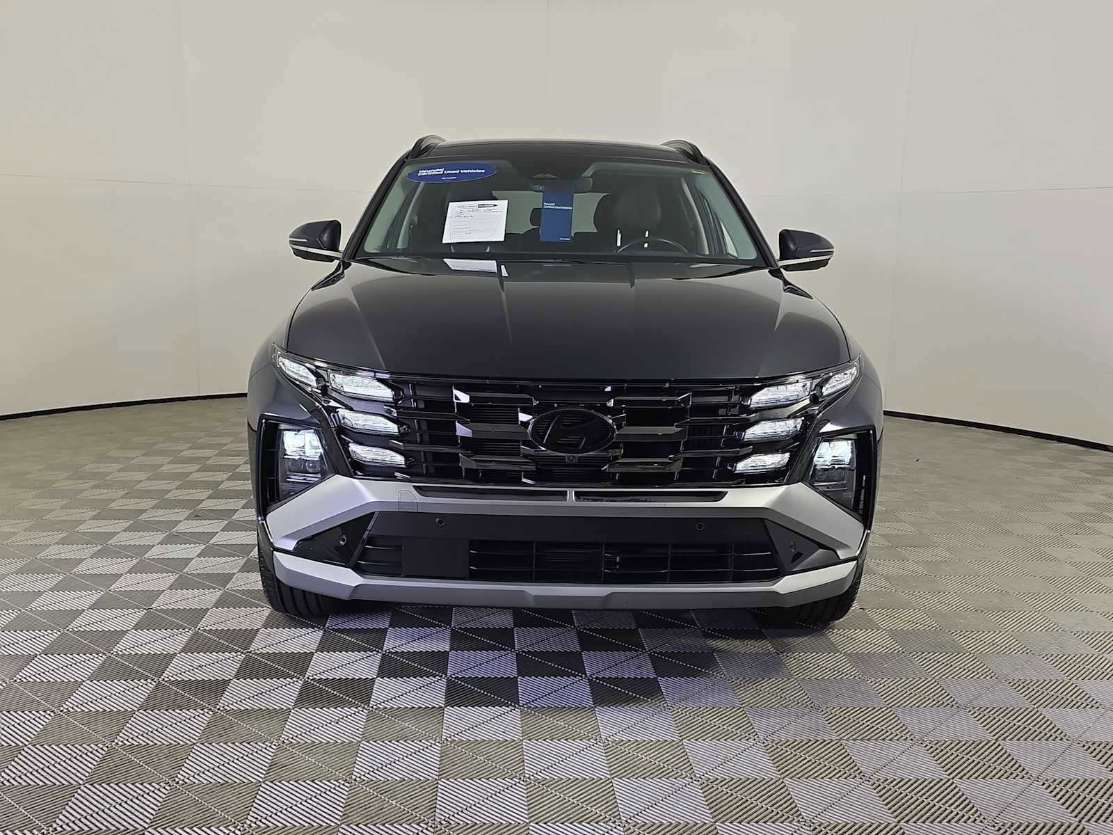 Used 2025 Hyundai Tucson Limited image 3