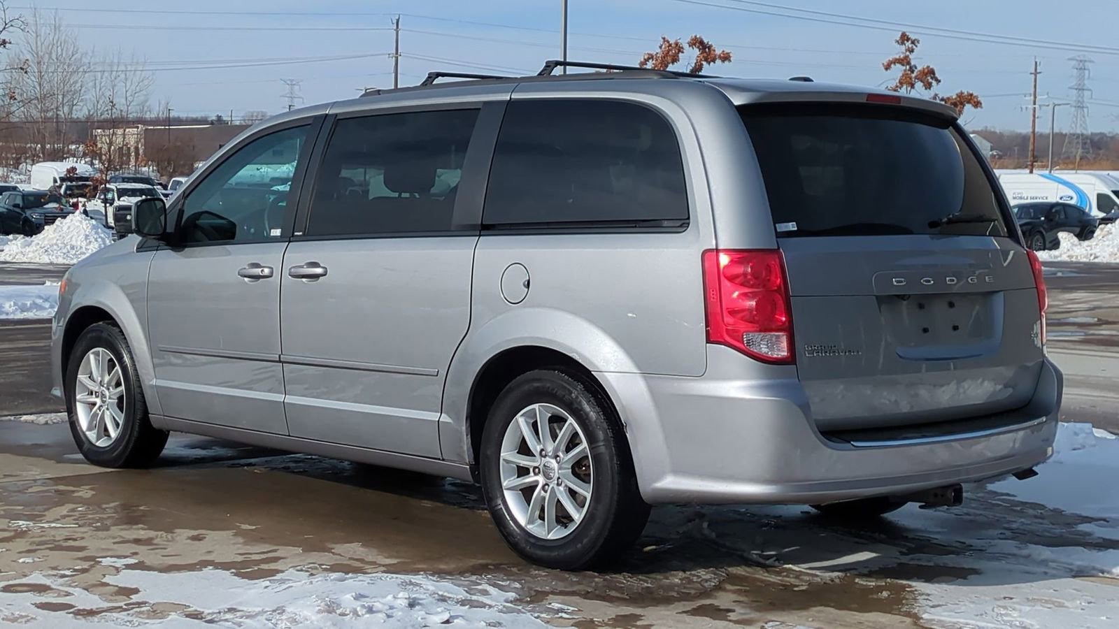 Used 2014 Dodge Grand Caravan SXT image 3