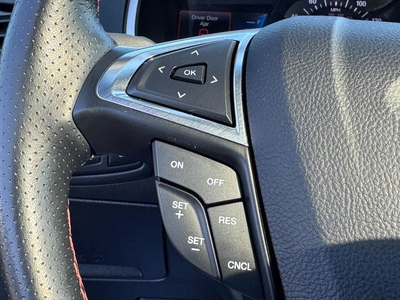 Used 2021 Ford Edge ST-Line FWD image 18