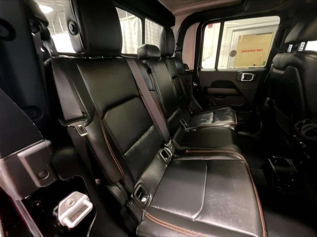 Used 2021 Jeep Gladiator Mojave AWD/4WD image 16