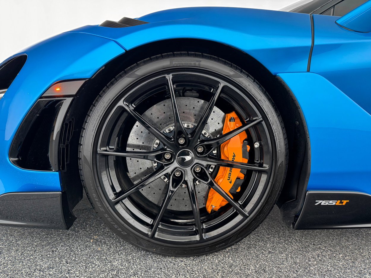 Used 2022 McLaren 765LT image 31