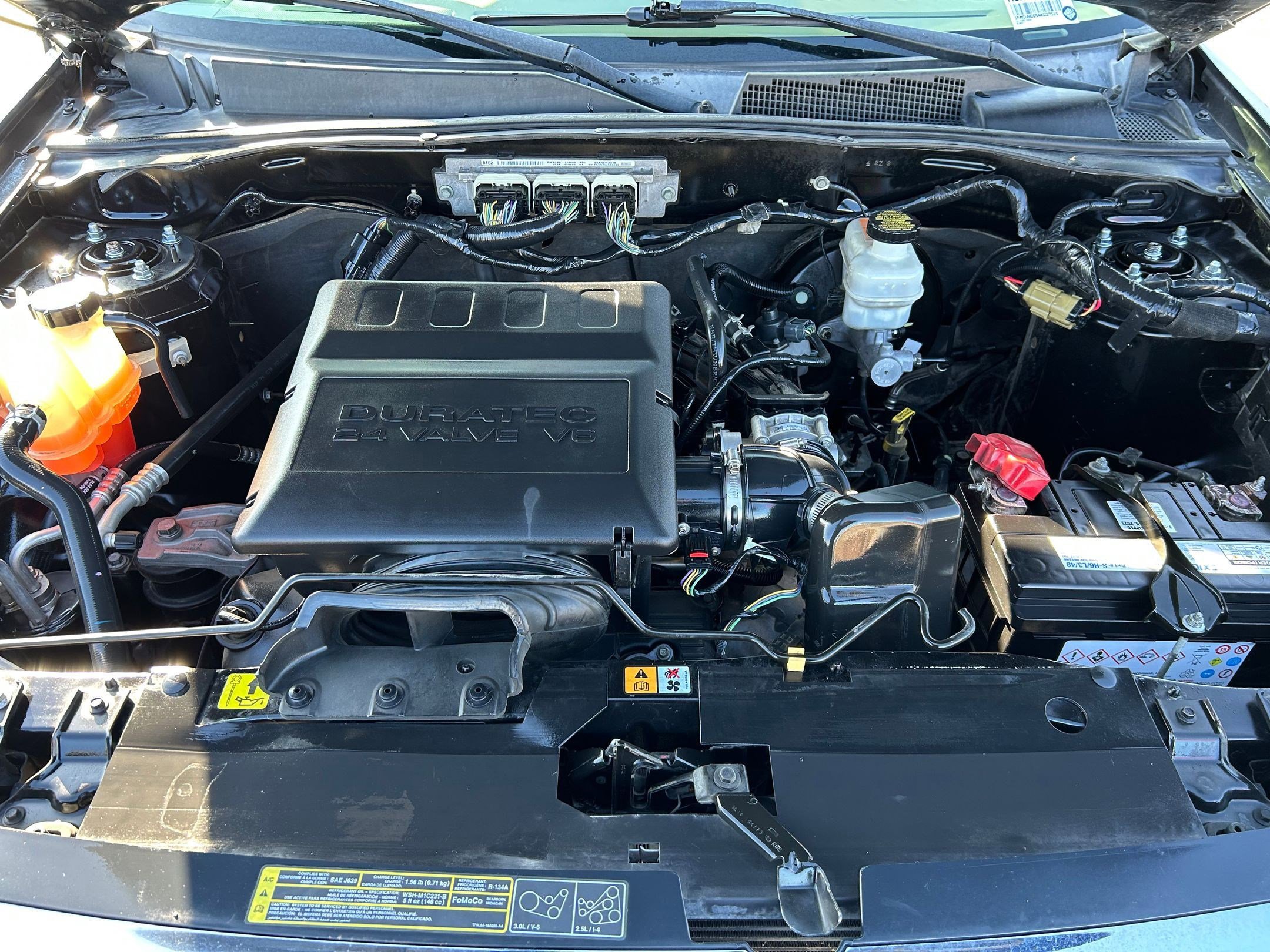 Used 2010 Ford Escape Limited image 32