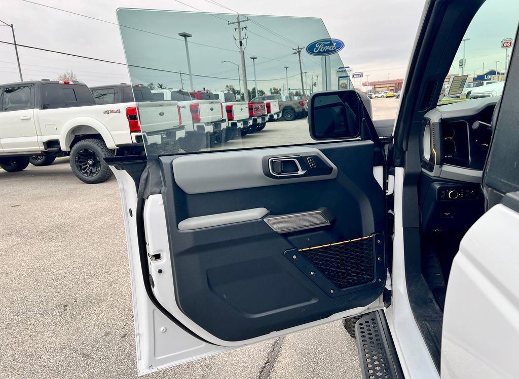 Used 2023 Ford Bronco Badlands w/ Sasquatch Package image 12