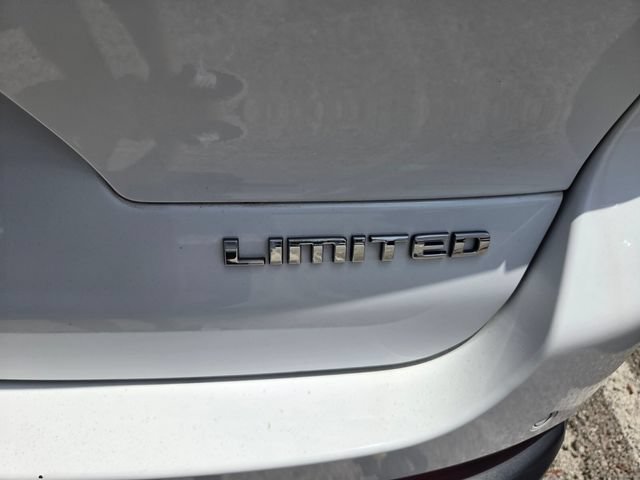 Certified 2021 Jeep Grand Cherokee L Limited RWD image 6