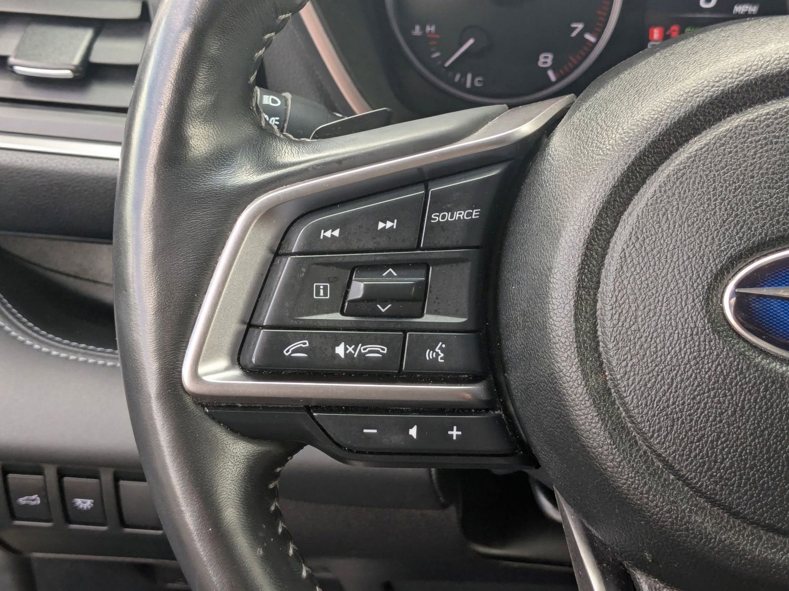 Used 2023 Subaru Ascent Touring image 16