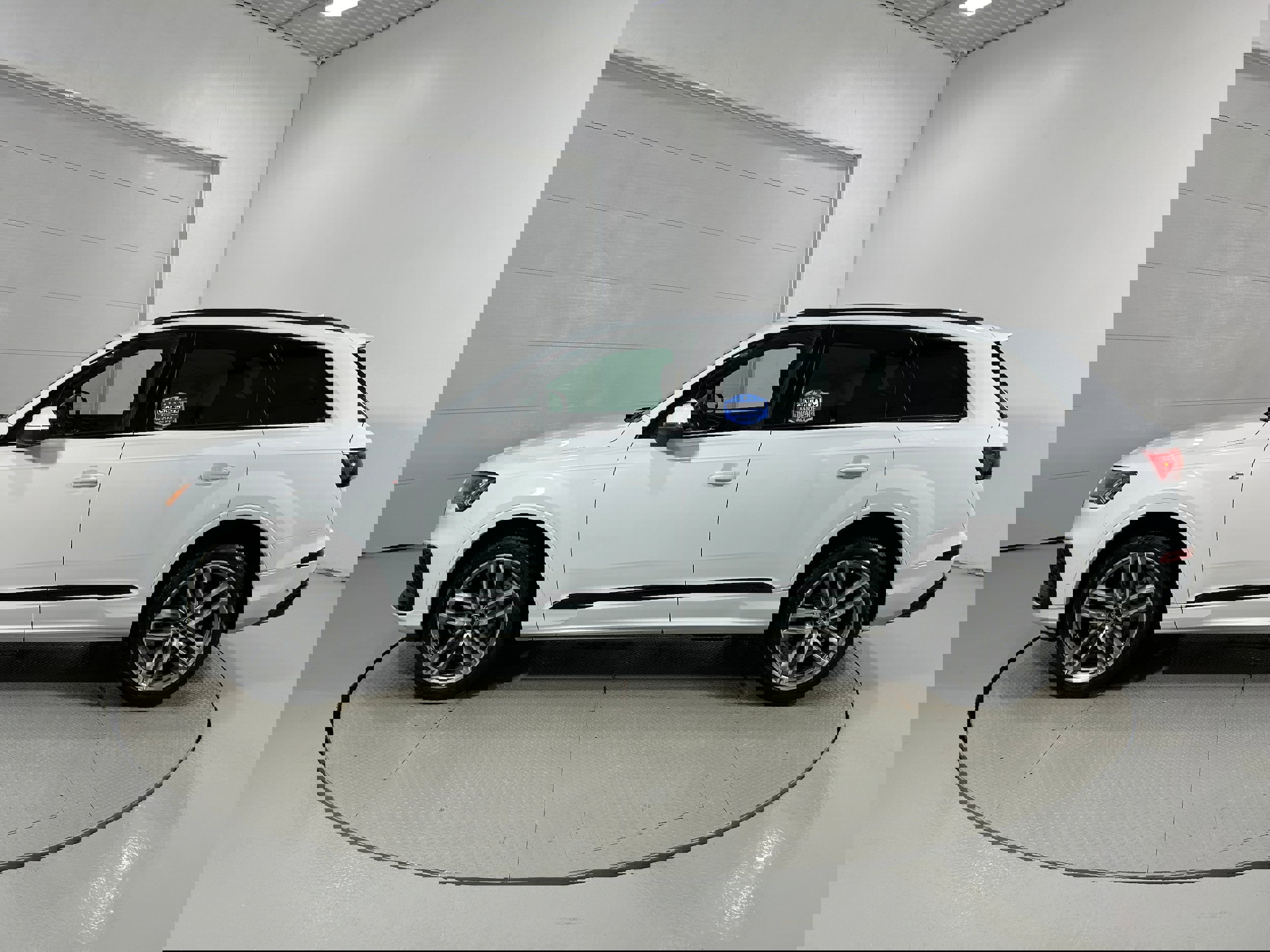 Used 2021 Audi Q7 image 21