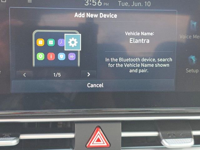 Certified 2025 Hyundai Elantra Limited image 8