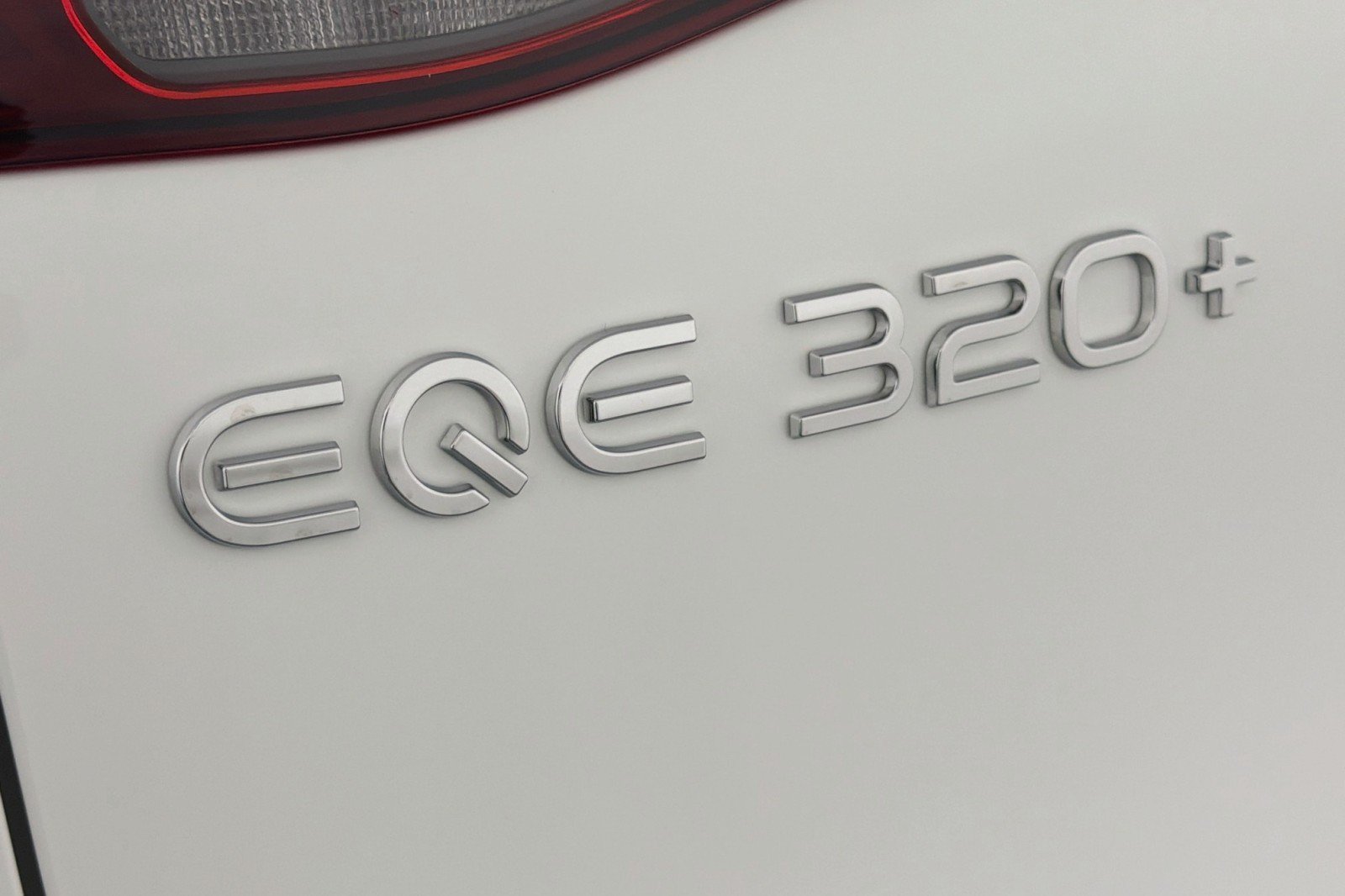 New 2027 Mercedes-Benz EQE 320+ SUV image 8