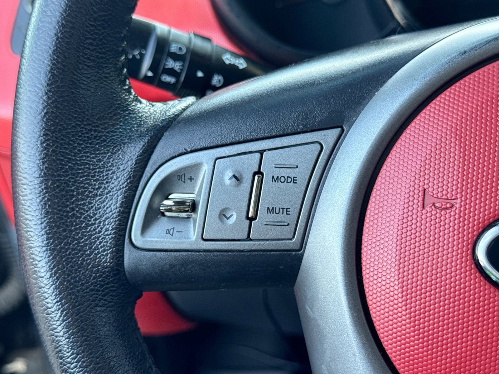 Used 2011 Kia Soul Sport FWD image 24