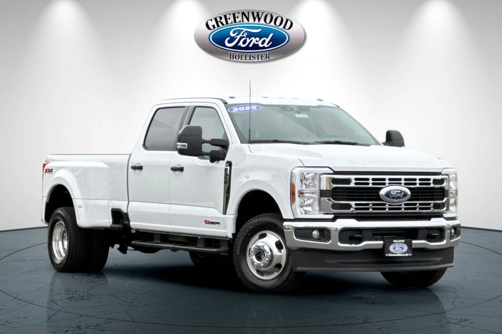 New 2025 Ford F350 XL w/ 360-Degree Camera Package