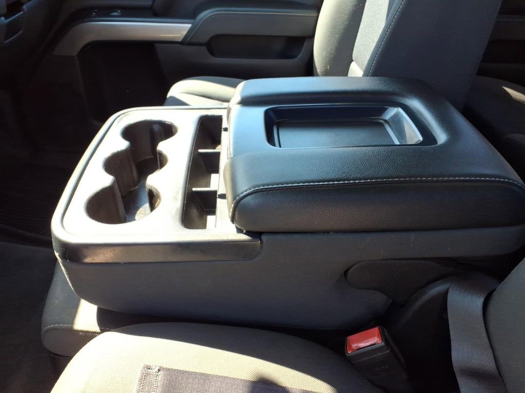 Used 2018 Chevrolet Silverado 1500 LT image 19