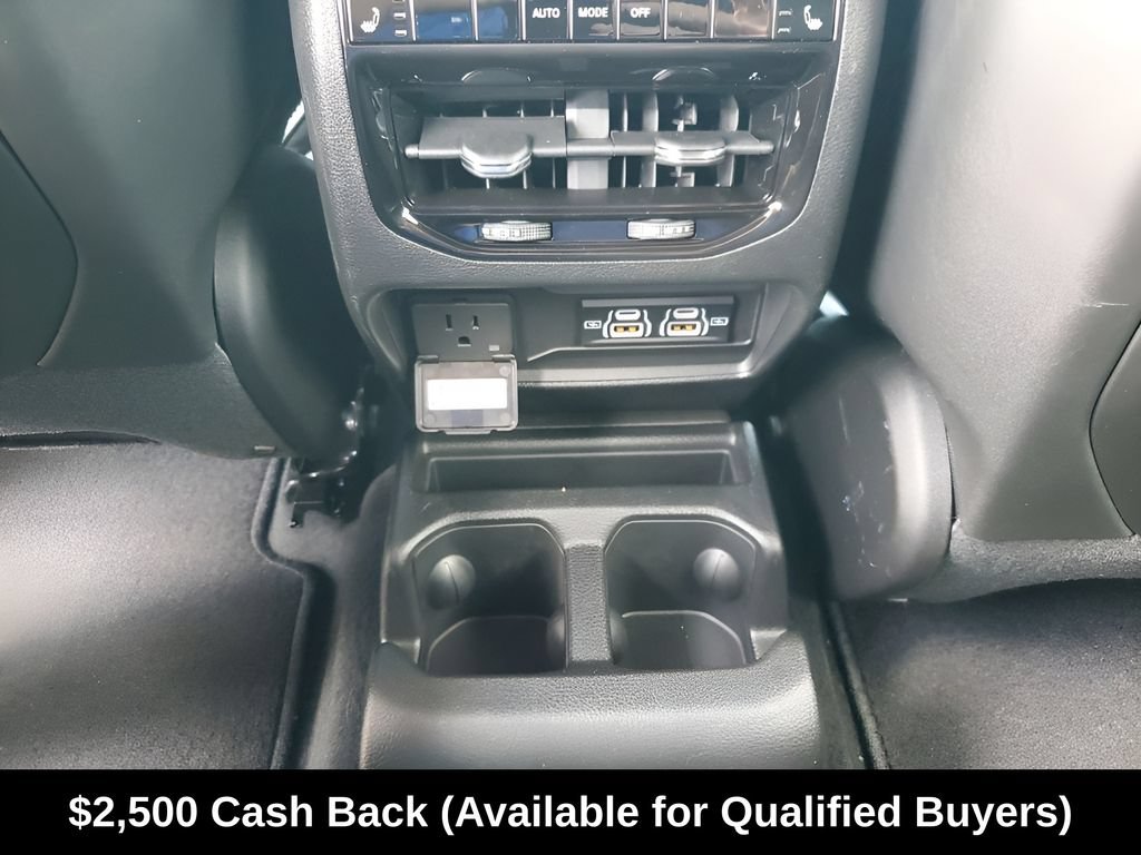 New 2025 Jeep Grand Cherokee L Limited w/ Luxury Tech Group II RWD image 37