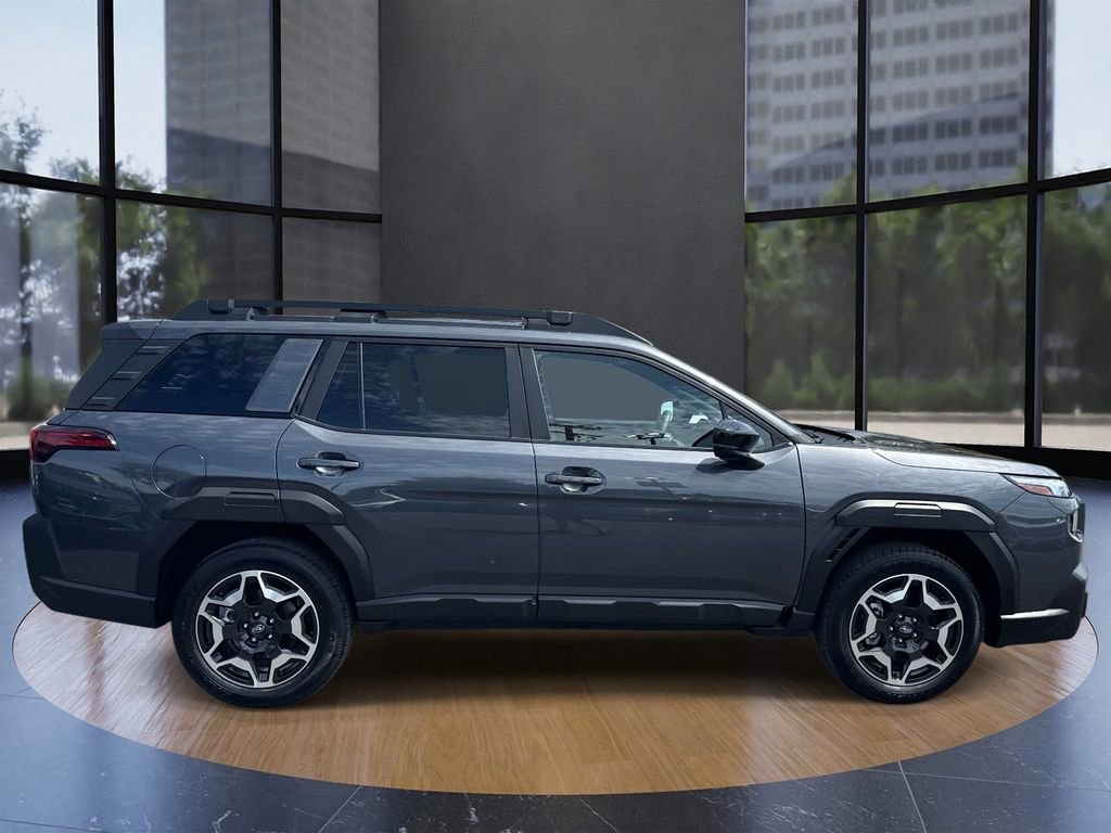 Used 2026 Subaru Outback Touring AWD/4WD image 2