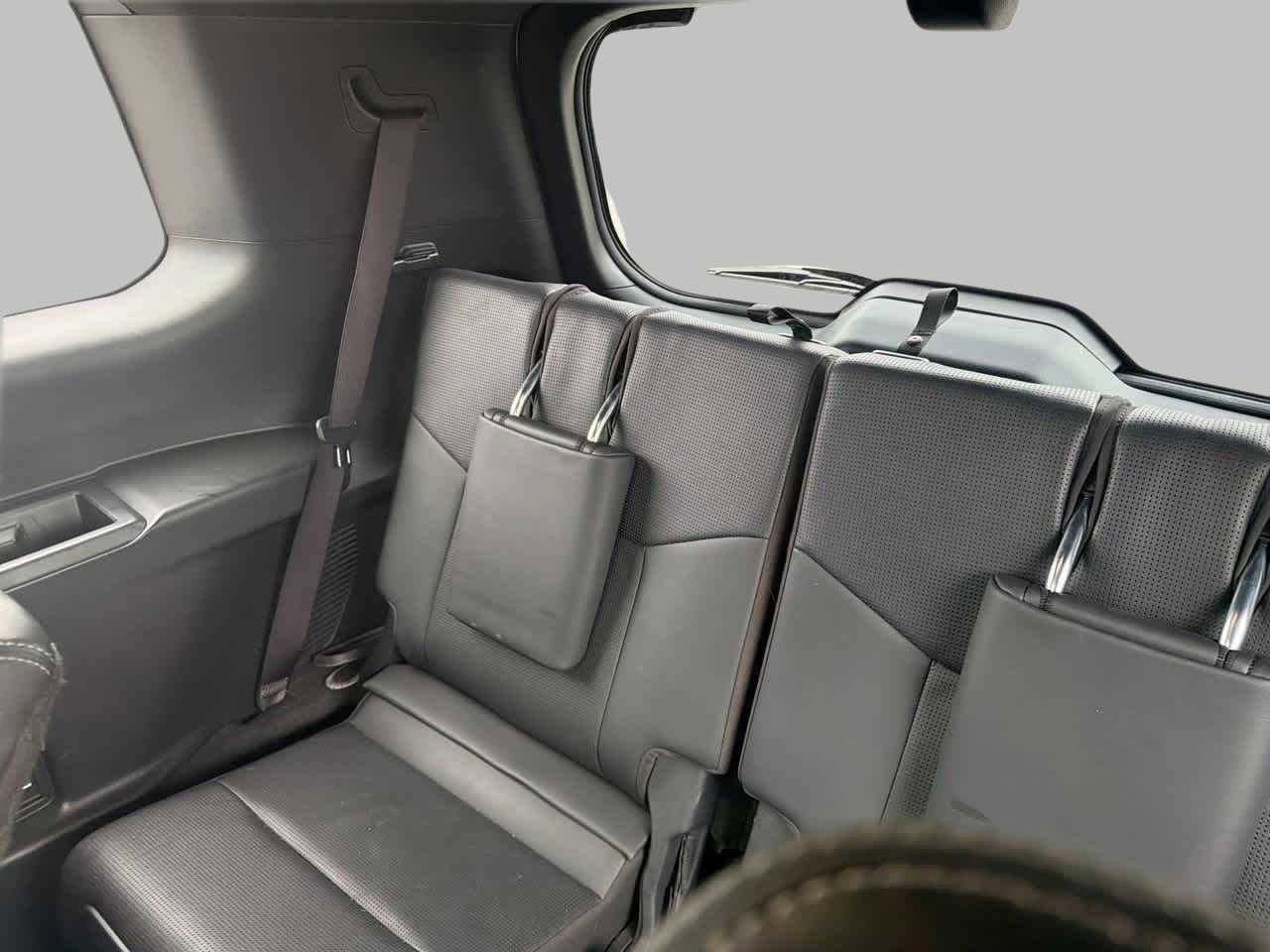 Used 2024 Lexus GX 550 w/ Cold Area Package image 16