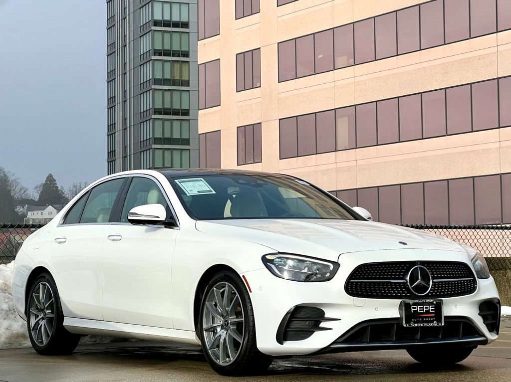 Certified 2022 Mercedes-Benz E 350 4MATIC Sedan image 1