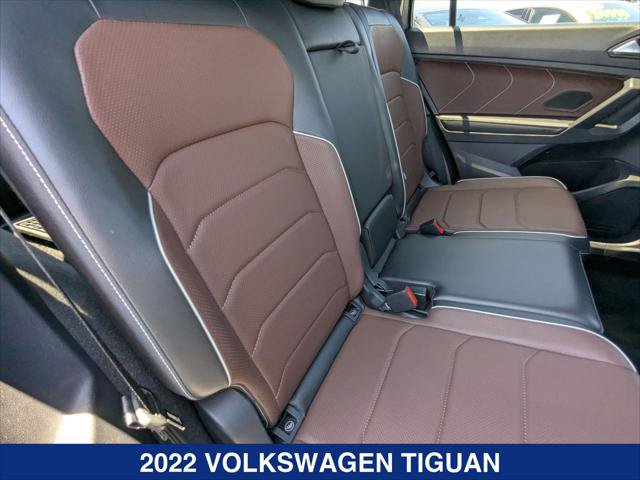 Certified 2022 Volkswagen Tiguan SEL R-Line AWD/4WD image 22