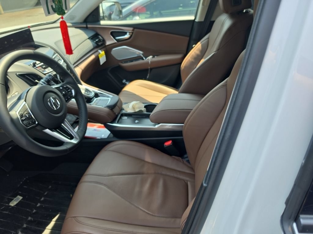 Certified 2026 Acura RDX w/ Technology Package AWD/4WD image 5