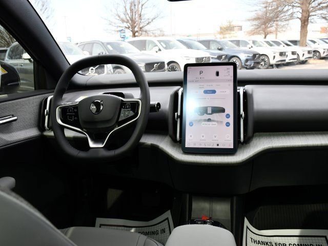 New 2026 Volvo EX30 Plus w/ Protection Package Premier image 17