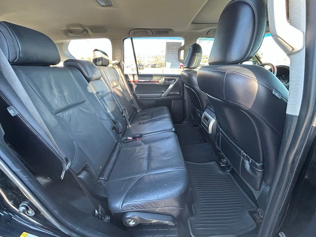 Used 2016 Lexus GX 460 w/ Premium Package AWD/4WD image 30