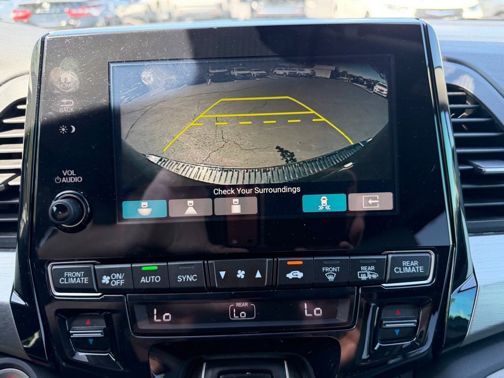 Used 2018 Honda Odyssey Touring image 16