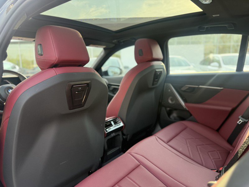 Certified 2025 BMW 530i w/ M Sport Package image 15