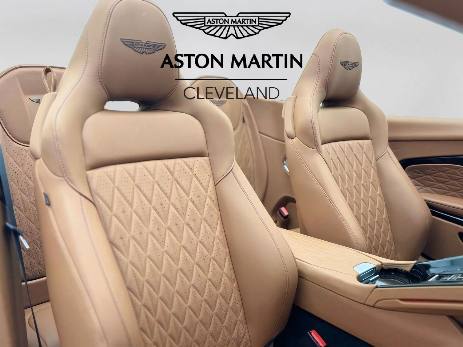 Used 2025 Aston Martin DB12 Convertible RWD image 24