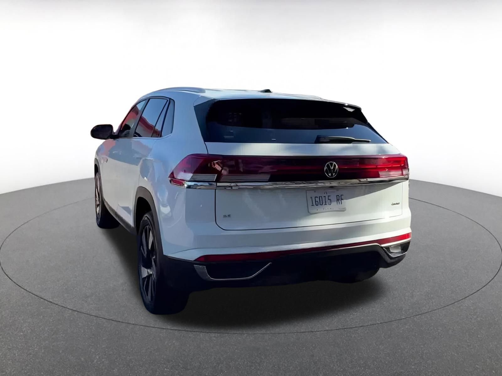 Used 2025 Volkswagen Atlas Cross Sport SE image 11