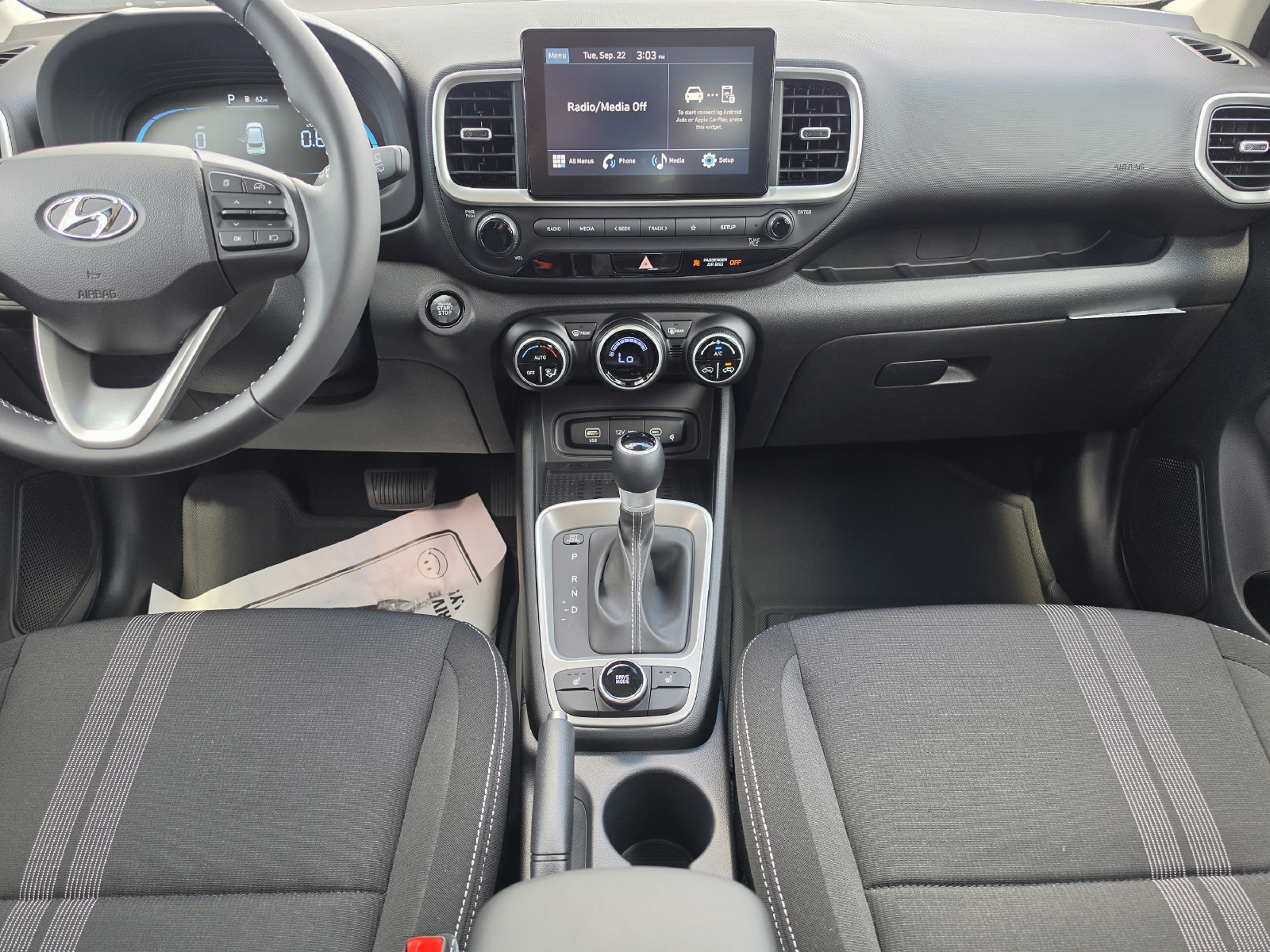 New 2026 Hyundai Venue SEL FWD image 17
