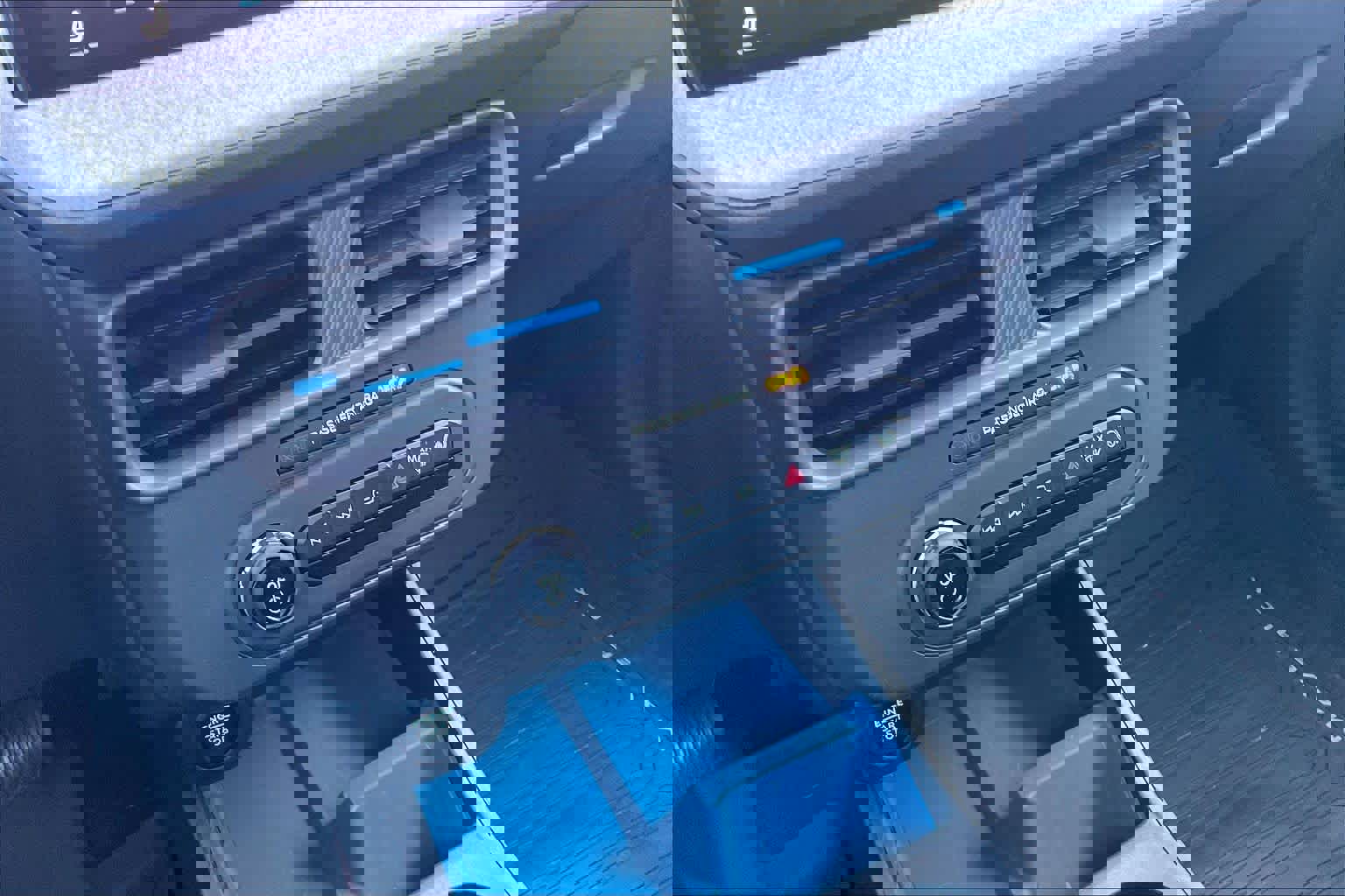 Used 2025 Ford Maverick XLT w/ XLT Luxury Package image 63