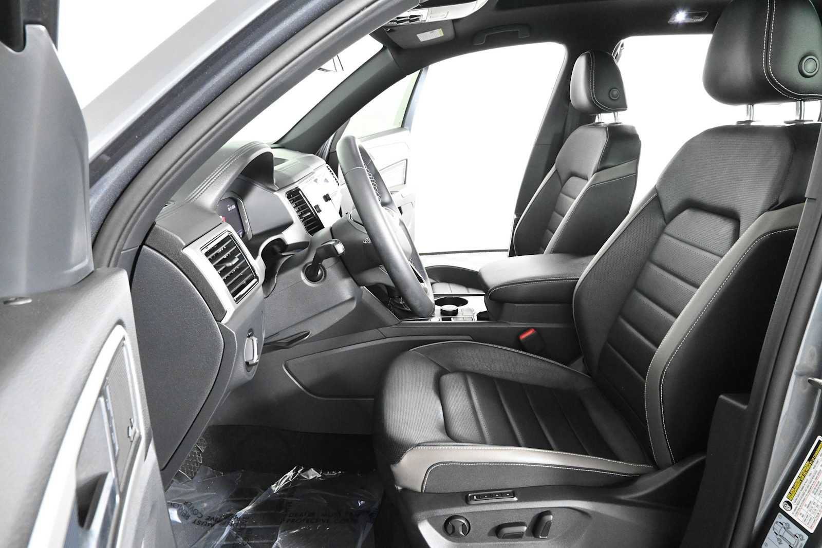 Used 2021 Volkswagen Atlas Cross Sport SEL Premium AWD/4WD image 21