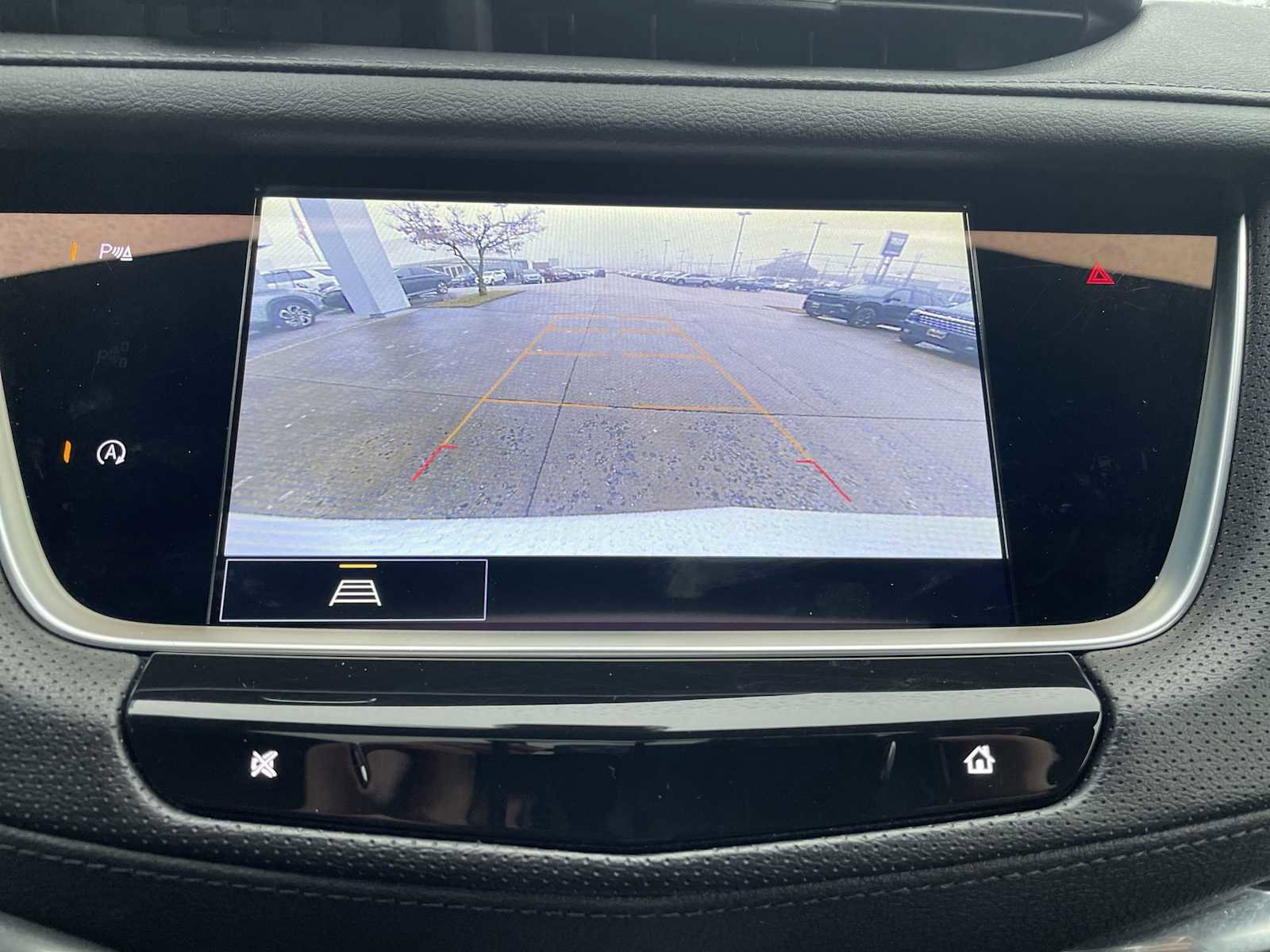 Used 2025 Cadillac XT5 Premium Luxury image 15