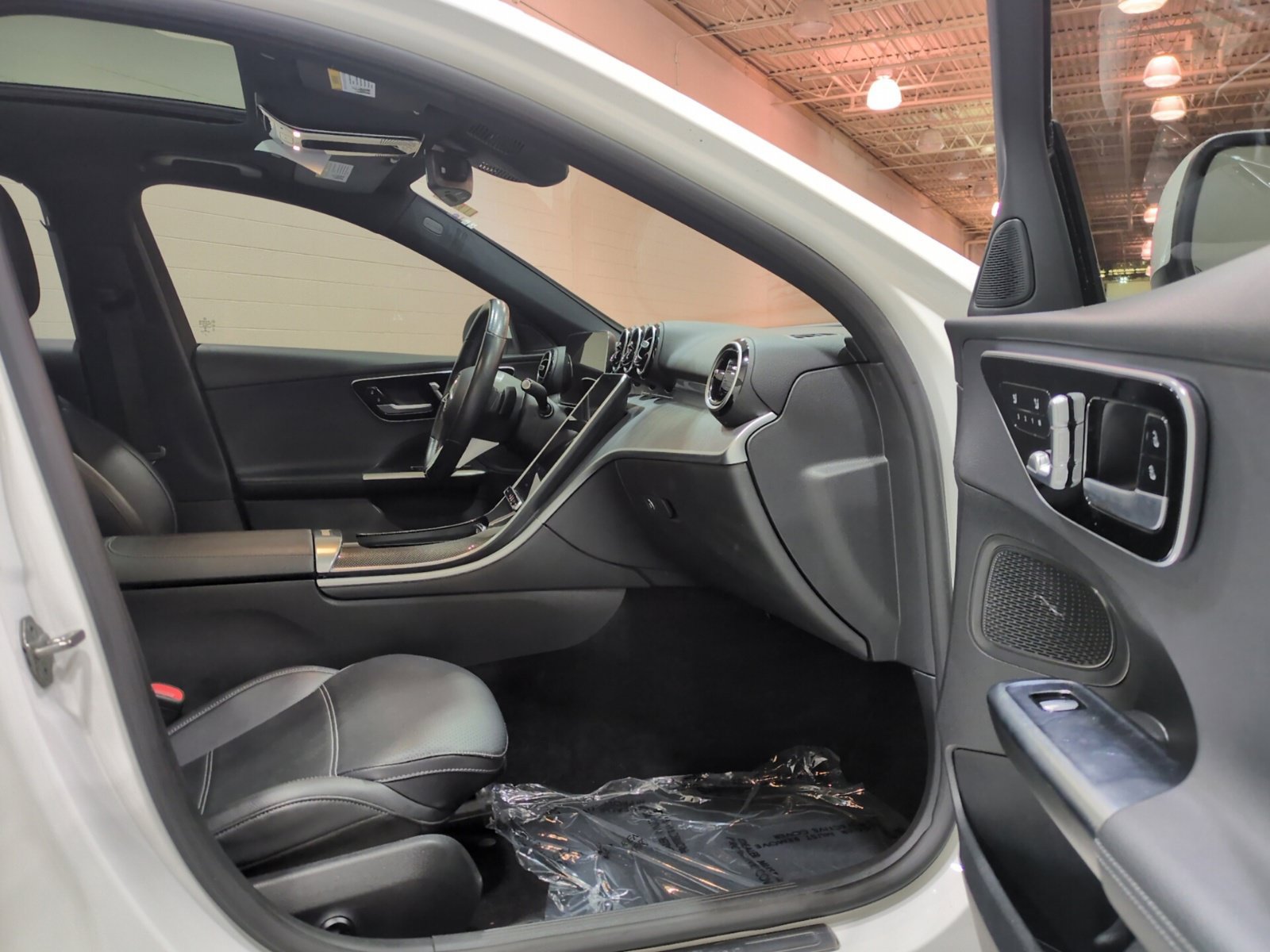 Used 2022 Mercedes-Benz C 300 4MATIC Sedan image 9