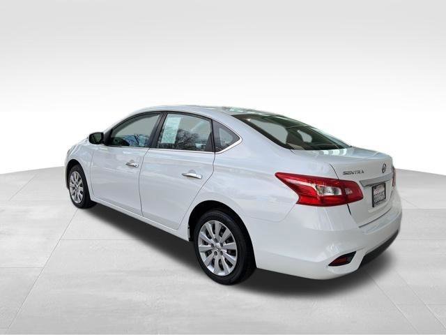 Used 2018 Nissan Sentra S image 3