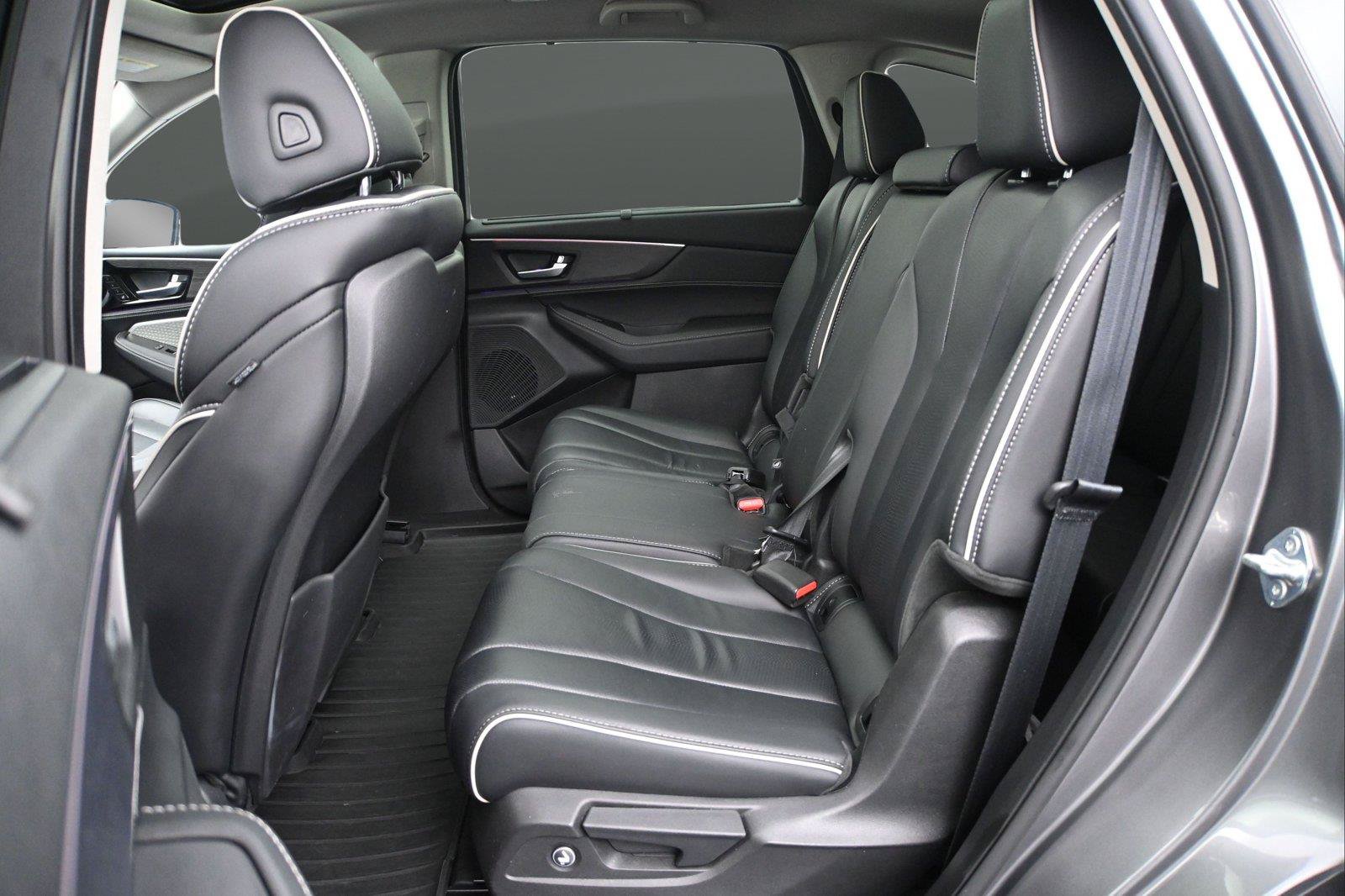 Certified 2023 Acura MDX w/ Advance Package AWD/4WD image 9