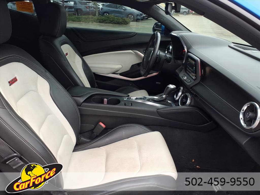 Used 2017 Chevrolet Camaro SS image 12
