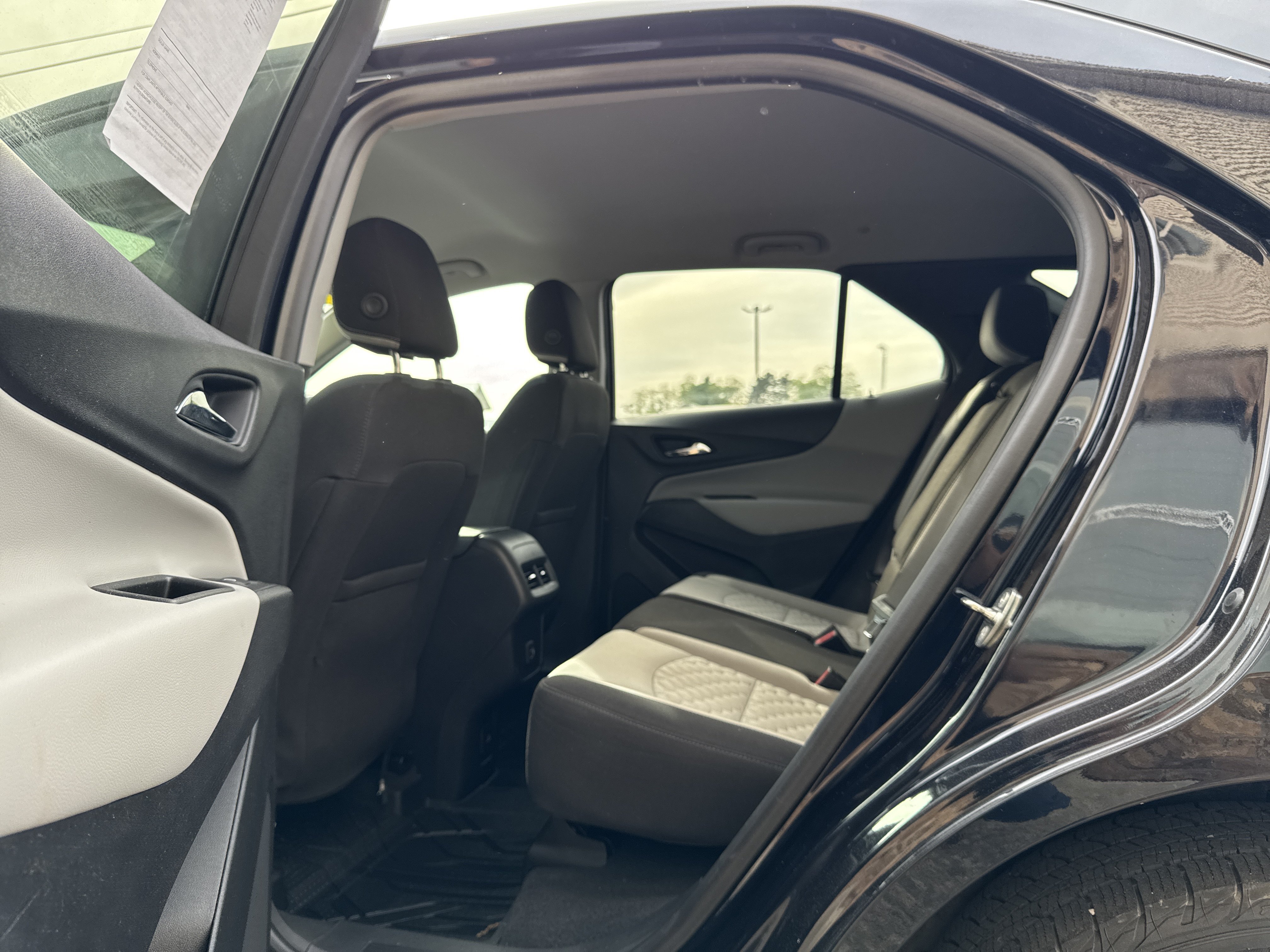 Used 2021 Chevrolet Equinox LT AWD/4WD image 10
