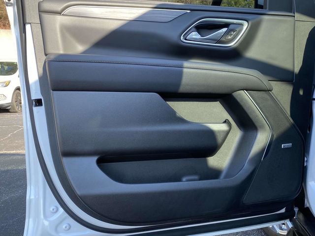 Used 2024 GMC Yukon XL SLT w/ SLT Luxury Package image 22