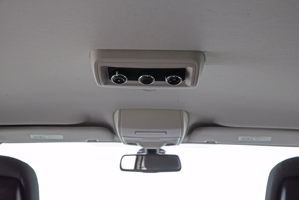 Used 2018 Dodge Grand Caravan SE w/ UConnect Hands-Free Group FWD image 20