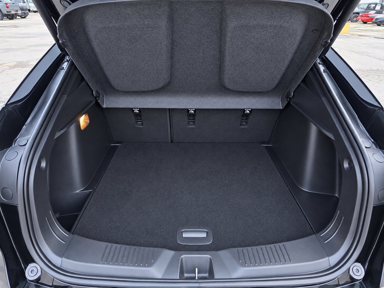 Certified 2025 Buick Envista Avenir FWD image 26