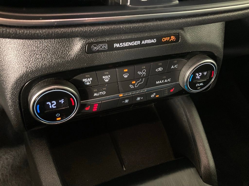 Used 2021 Ford Escape Titanium image 9