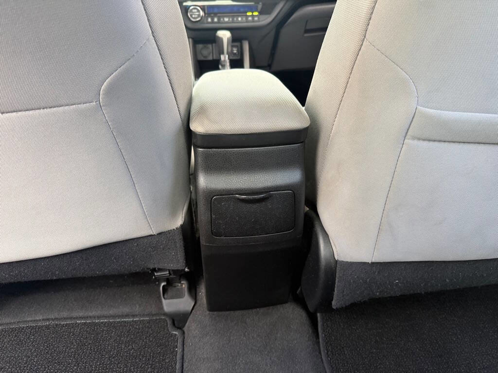Used 2016 Toyota Corolla LE FWD image 24