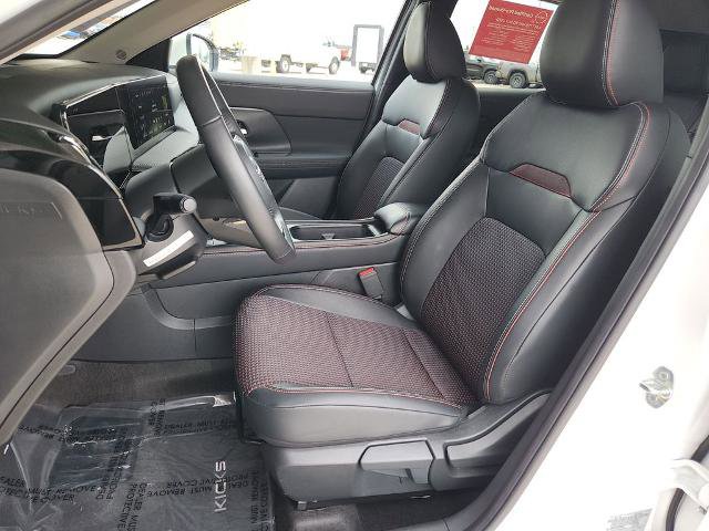 Certified 2025 Nissan Kicks SR image 17
