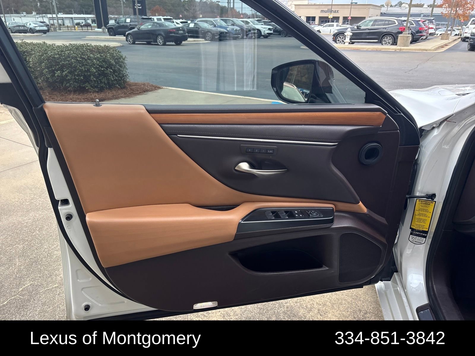 Used 2019 Lexus ES 300h image 9