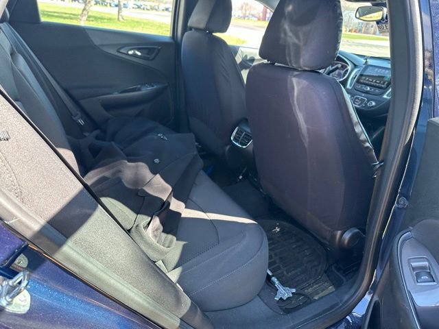 Used 2017 Chevrolet Malibu LT image 8